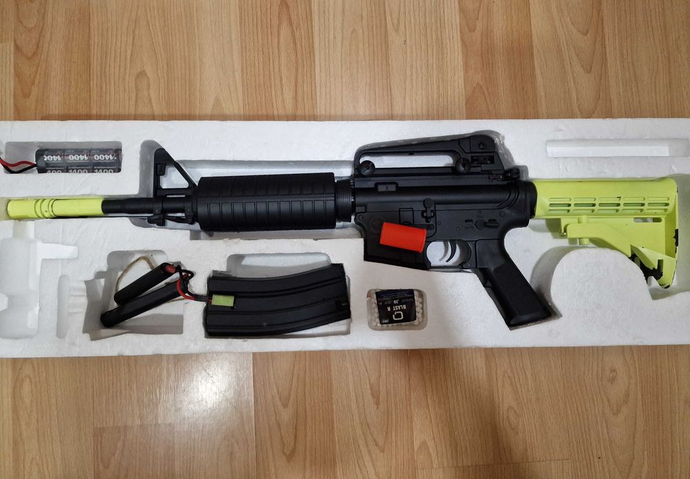 Replica airsoft  M15A4 carbine