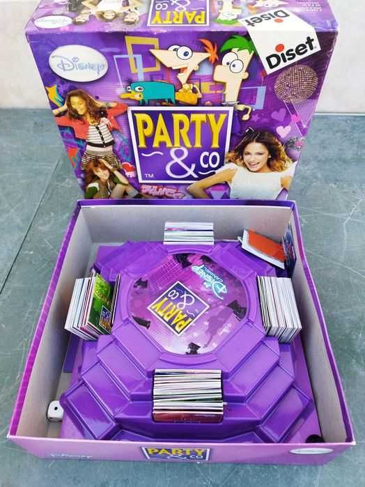 Jogo Tabuleiro - Party & Co Disney Channel (Violeta)