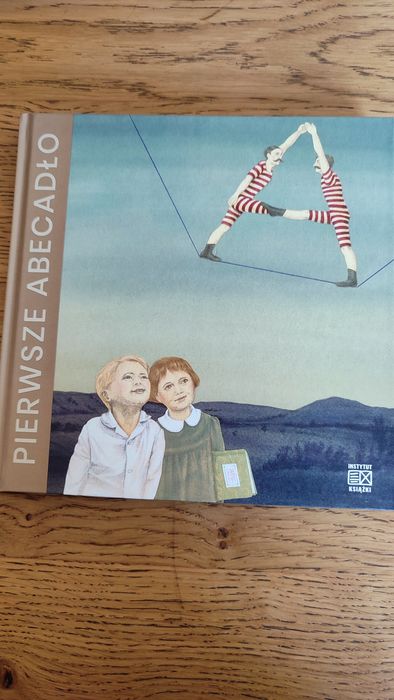 Książka" pierwsze abecadło "