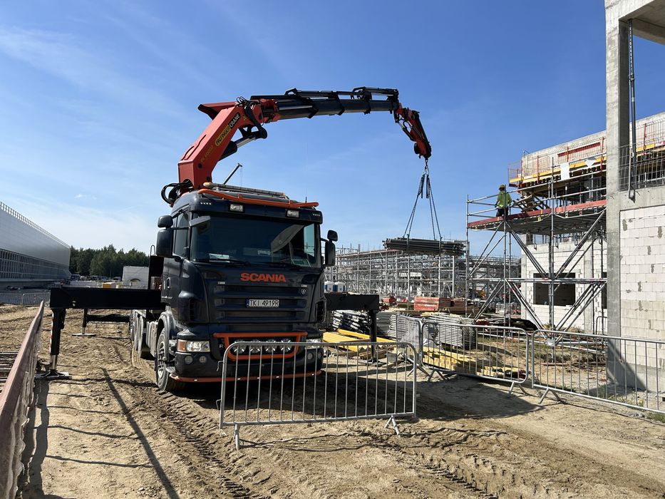 Transport HDS 21 ton podnoszenia 36 m długości