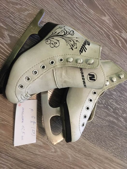 Коньки для фигурного катания