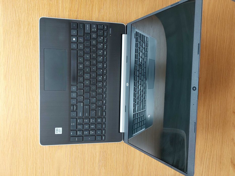 Portátil HP 15" - intel Core i5 - 1035 GI - CPU - 1.00GHz