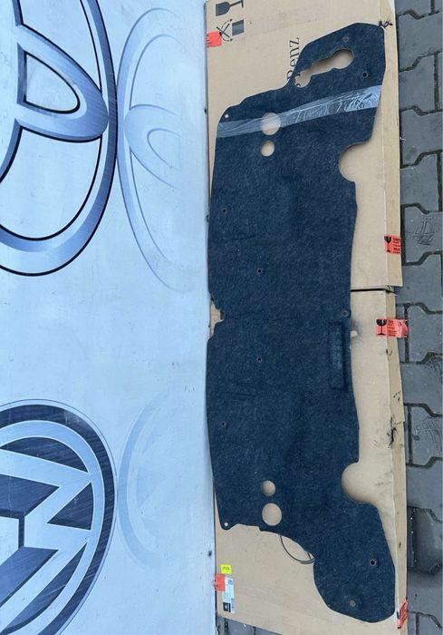 Шумоізоляція шумка обезшумка капота Mercedes Vito W447 V-class Metris