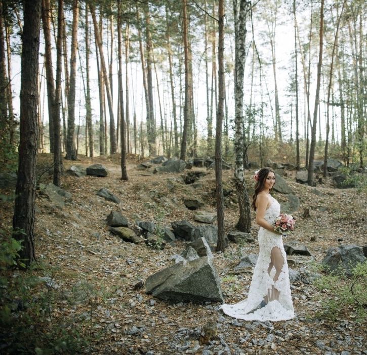 Весільна сукня ручної роботи (3D троянди)