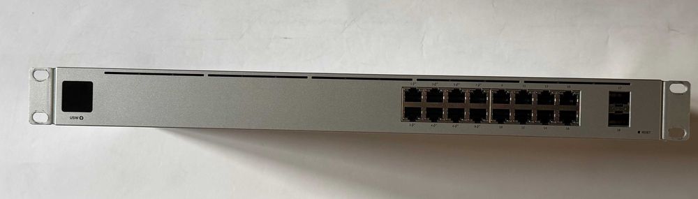 UNIFI USW-16-POE Ubiquiti Switch