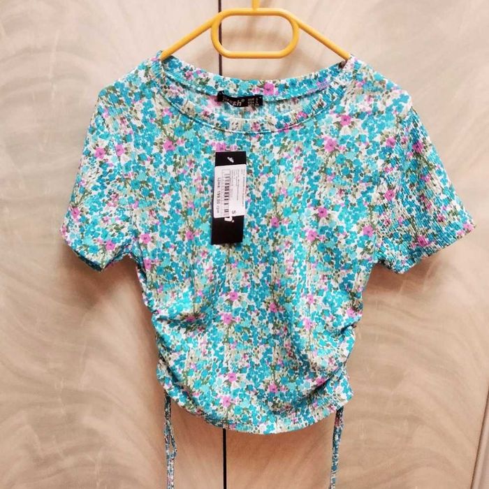 Блакитна футболка на дівчинку футболка голубая с фиксацией 152