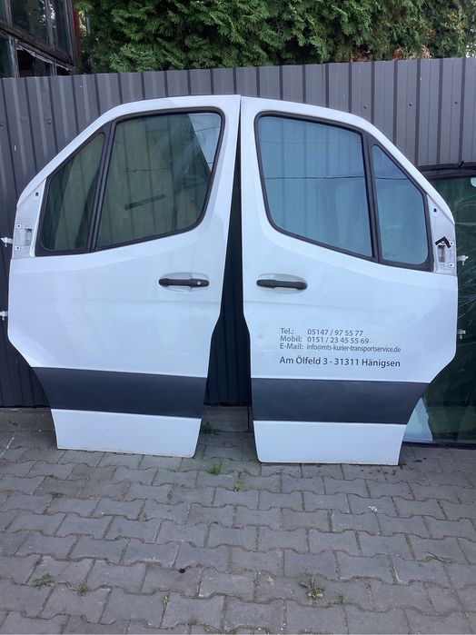 Дверка Передня Права Ліва Mercedes Sprinter 907 Двері