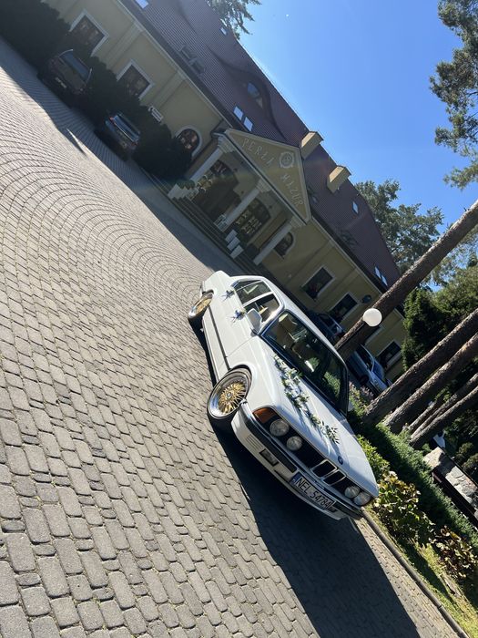 Auto do ślubu BMW E23 / klasykiem do ślubu