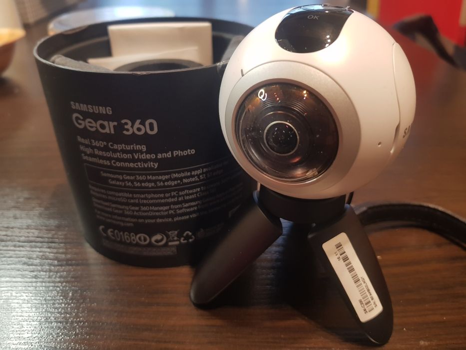 Kamera Samsung Gear 360