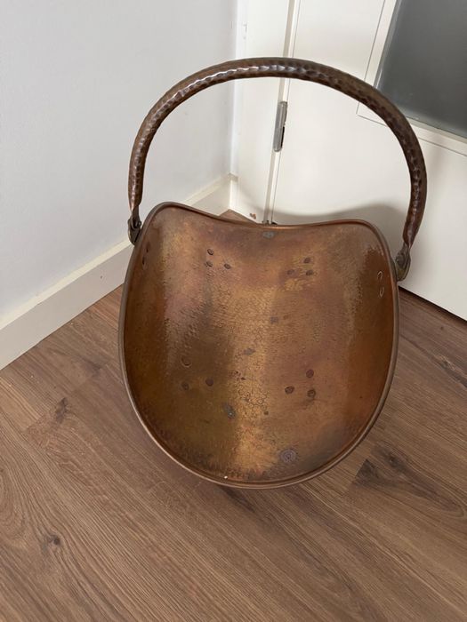 Porta revistas em cobre