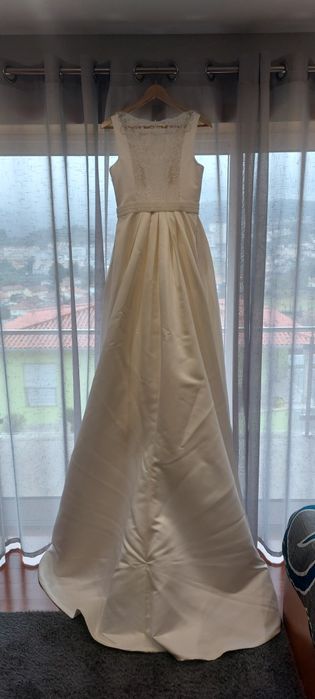 Vestido de noiva (venda ou aluguer)