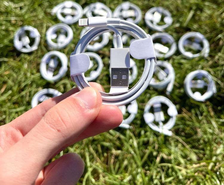 Продам! Кабель для зарядки айфона