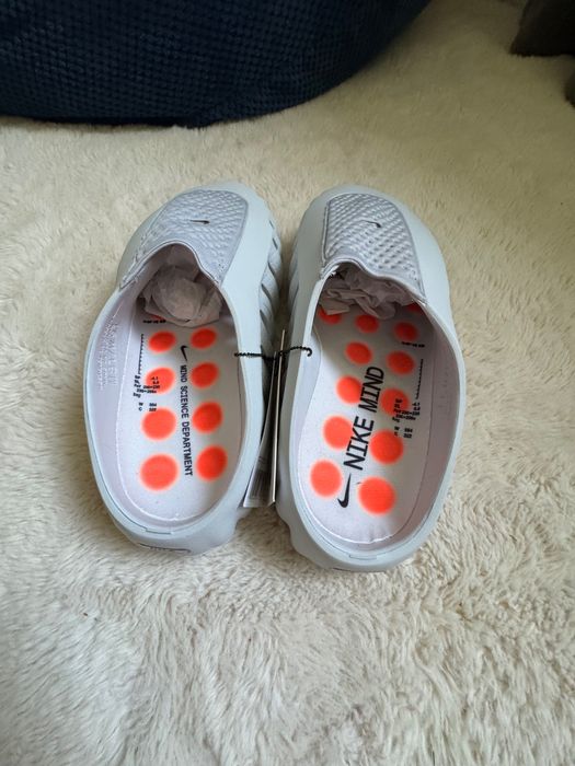 Nike Mind 001.