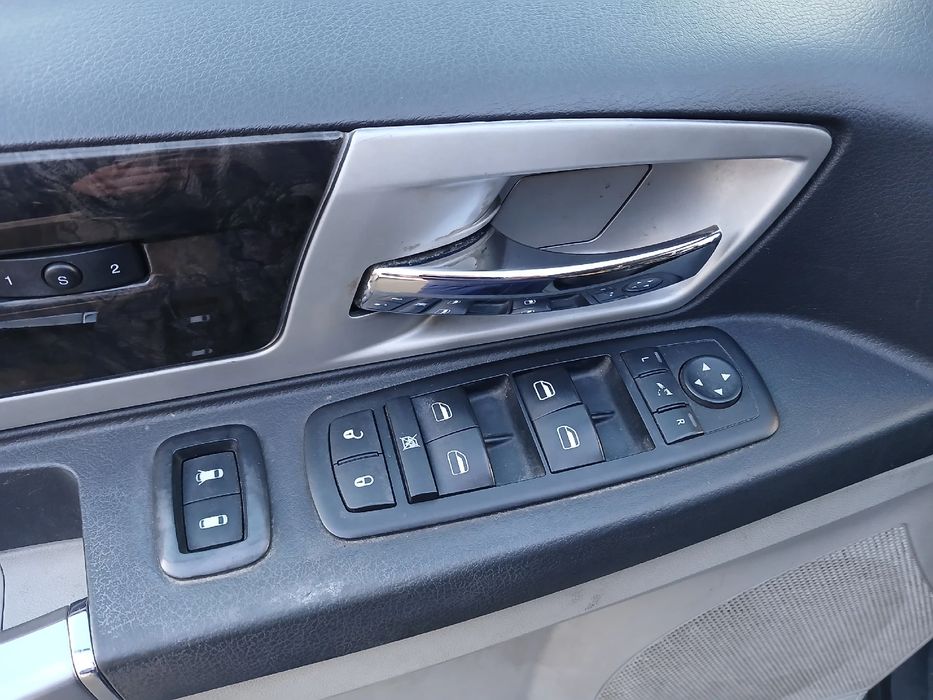 Para peças CHRYSLER Grand Voyager V (RT)