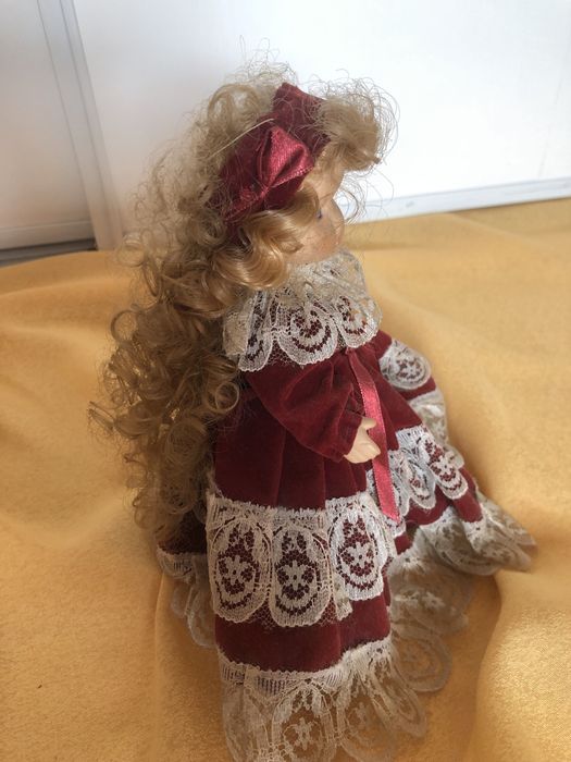 Laleczka porcelanowa ok.19 cm