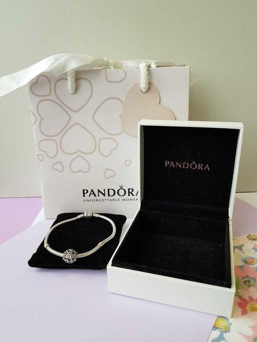 Оригінальний браслет pandora в комплекті з намистиною
