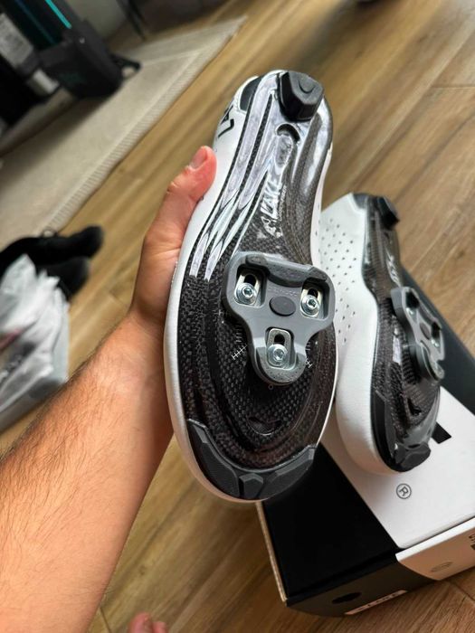 Sapatos de Ciclismo Lake CX219 – Branco/Preto – Tam. 42.5