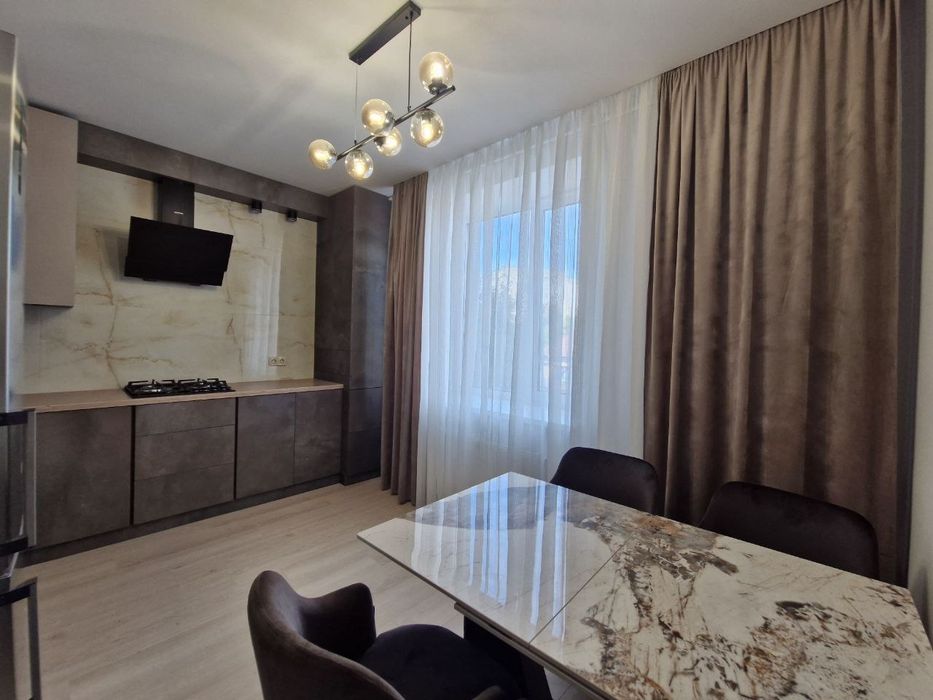 Оренда 2-во кімнатної квартири в ЖК Варварівка