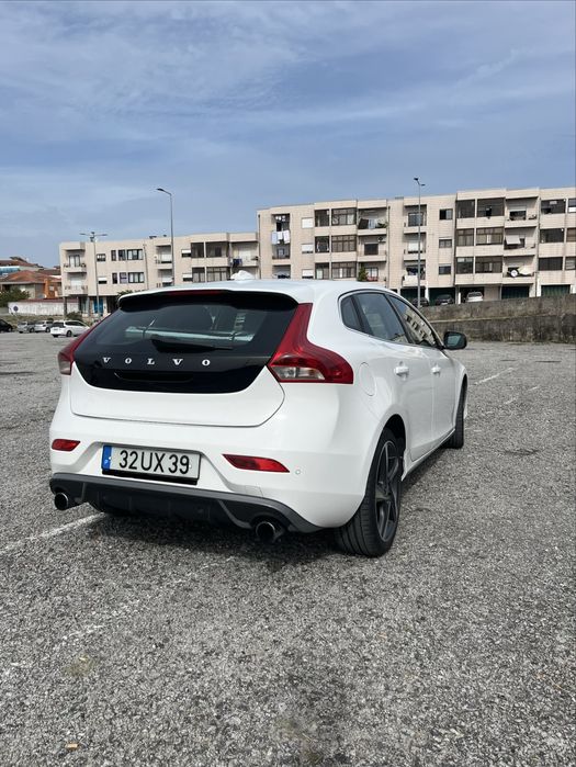 Volvo V40 D4 R design