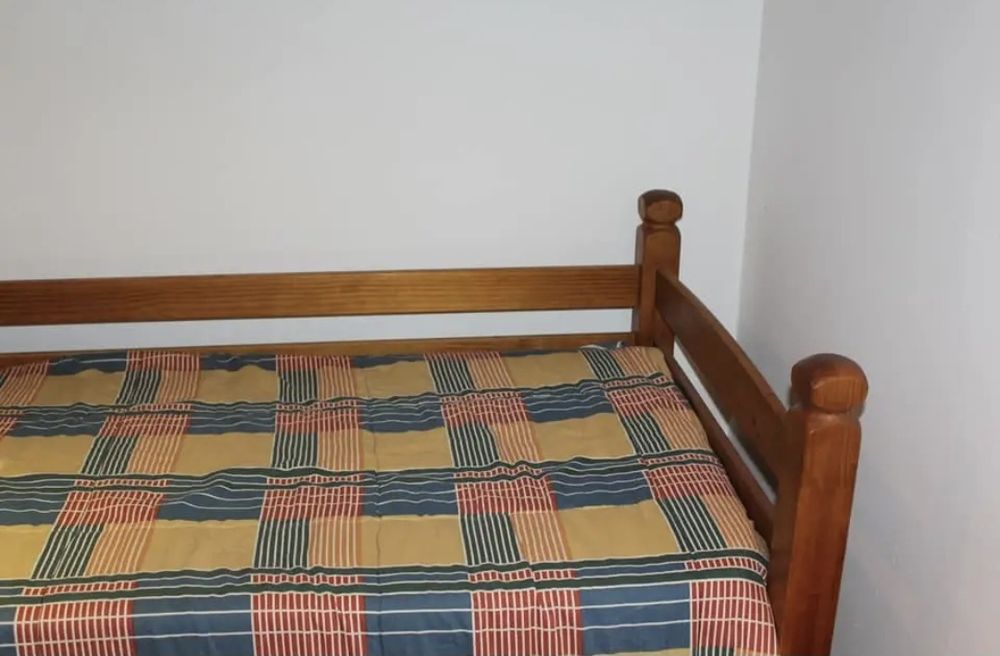 Cama de solteiro c/ colchão