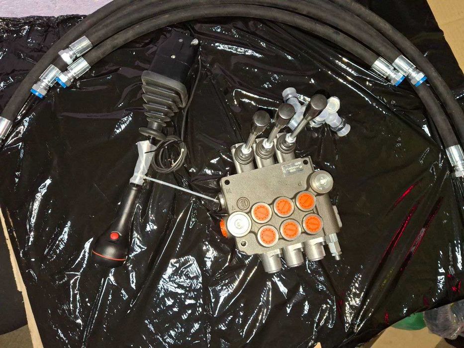 Дивертор потока электромагнитный DVS6 делитель/дільник потока 12-24В