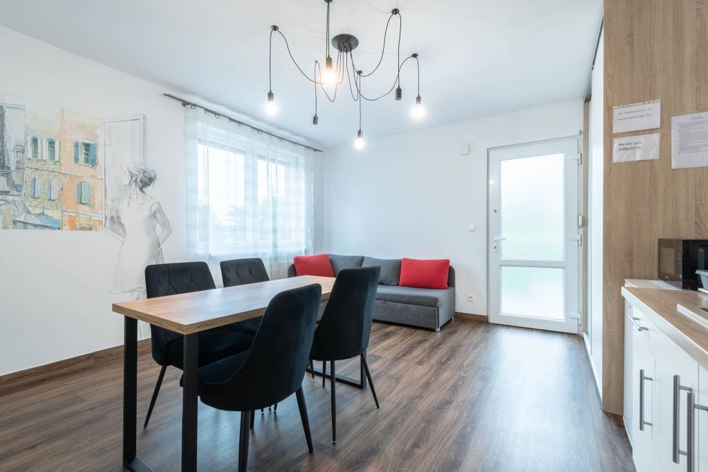 mieszkanie -apartament Paris ,balkon,parking Zakatki Swiata