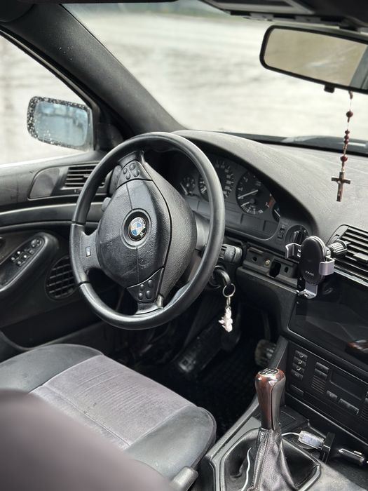 Продам в хорошому стані BMW e39