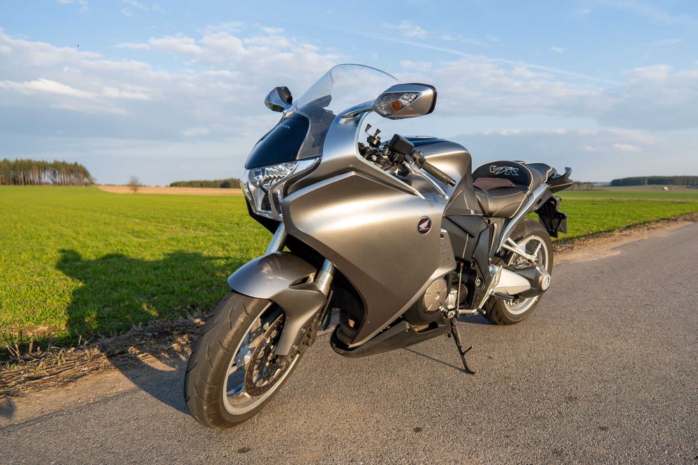 Honda vfr 1200 f