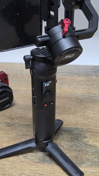 Zhiyun Crane M2 — Estabilizador Gimbal 3 Eixos | Câmara + Telemóvel