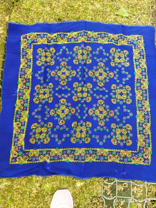 Lenço regional para fato trabalho.