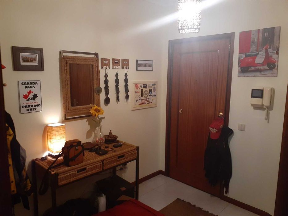 Duplex T1 Mobilado Perto da Praia de Salgueiros