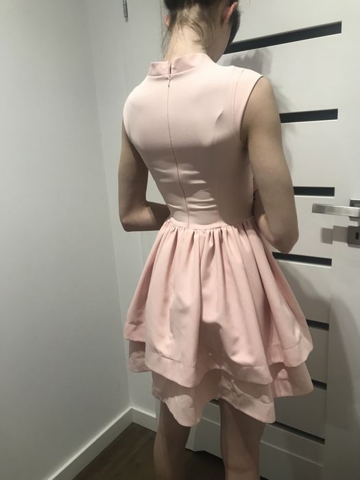 Sukienka elegancka, XS, pudrowy róż na komunię, wesele