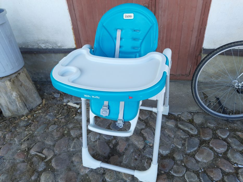 Fotelik do karmienia dziecka Bueno