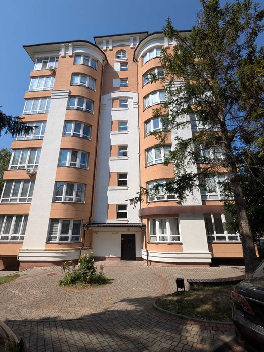 Продається 3-х. кім. квартира з авторським ремонтом в ЖК Калинова Слобода