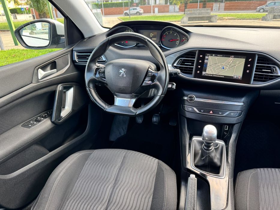 Peugeot 308 SW 1.6 bluehdi