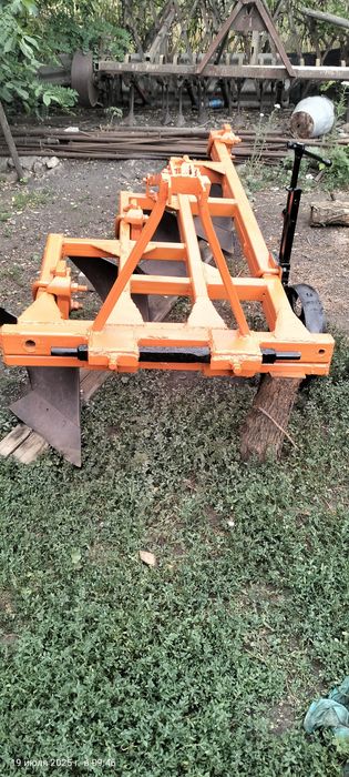 Продам плуг 4.30