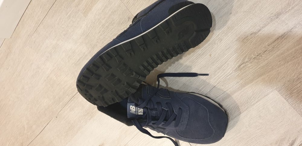 New balance azuis, praticamente novos