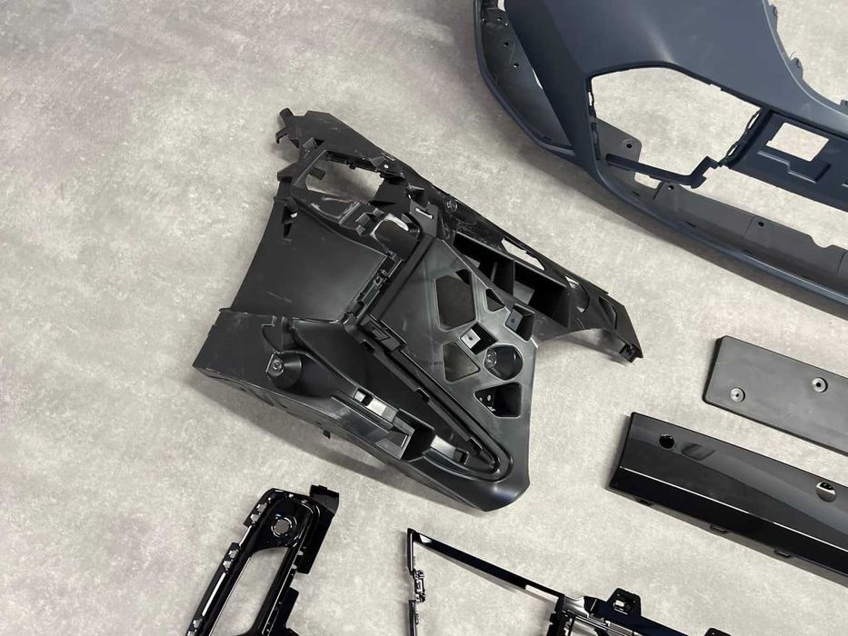 Передній бампер  M Paket ( рест ) - BMW 3 ( G20 / G21 )