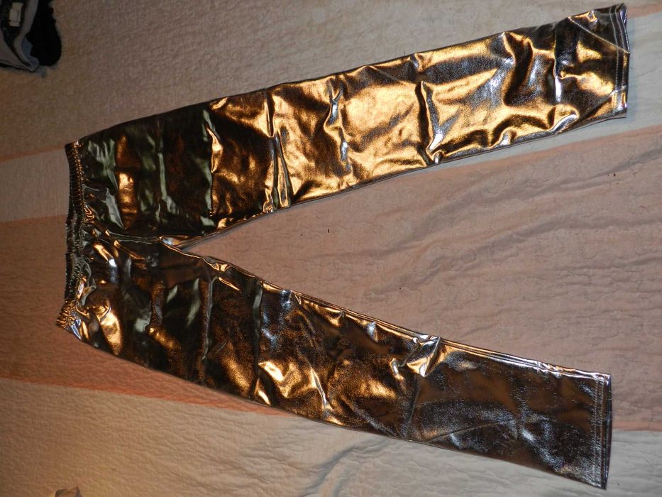 Leggins Prateadas Novas