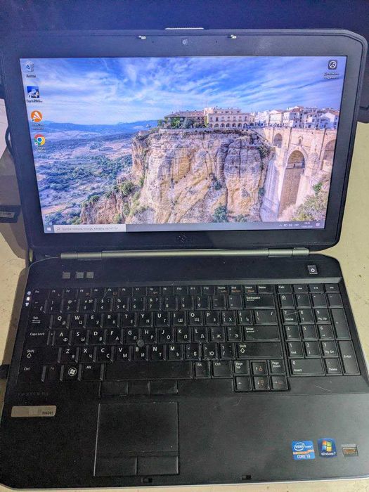 Ноутбук Dell Latitude E5520