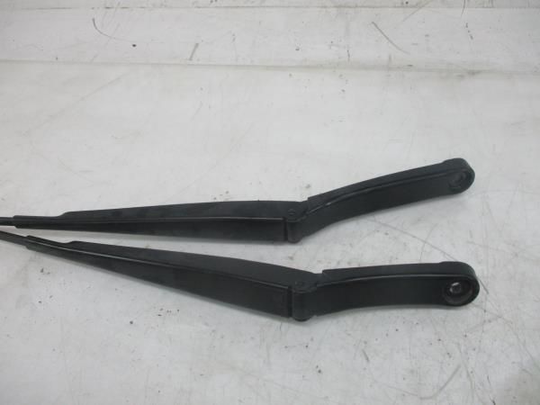 Haste / braço de escova limpa vidros frente direita VOLKSWAGEN Polo (6