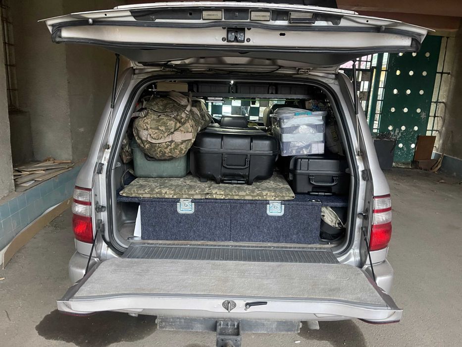 Toyota Land Cruiser 100 4.7 AT підготовлена