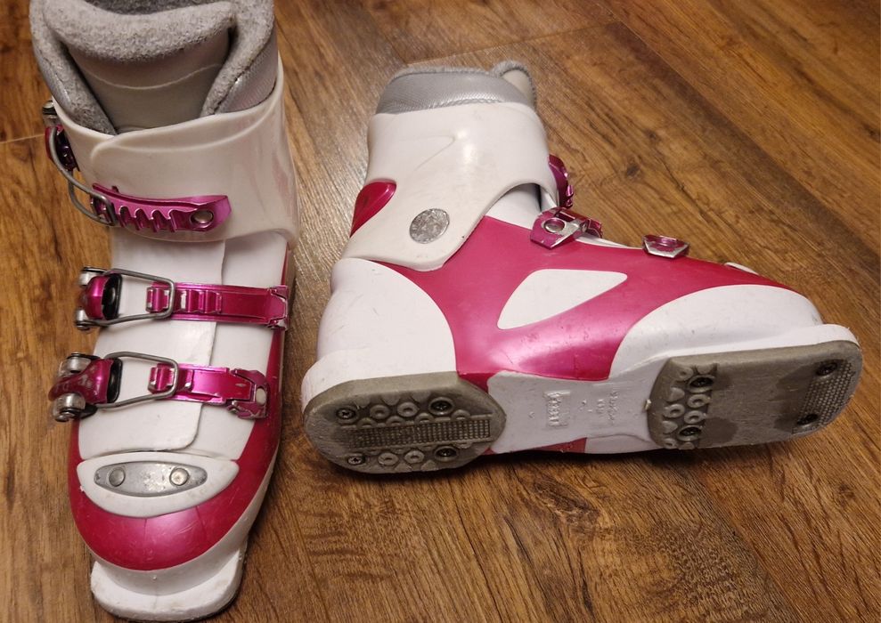 Komplet narty Wedze 110 buty Rossignol  wkładka 19-20.5cm ,kask, kijki