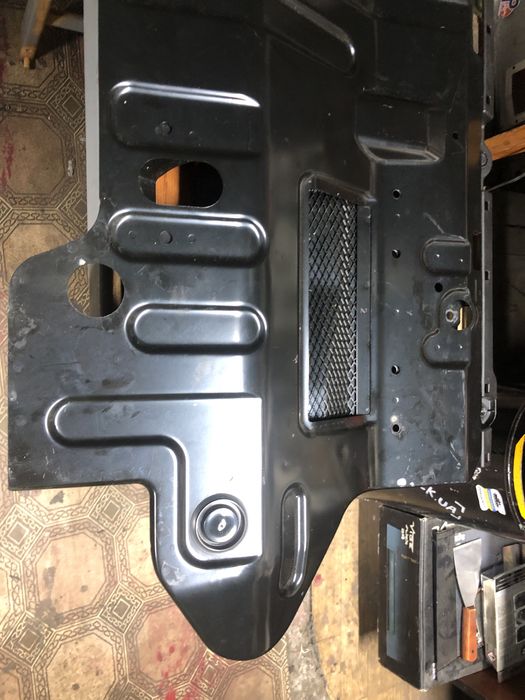 Оригінальний захист двигуна Toyota Land Cruiser 250