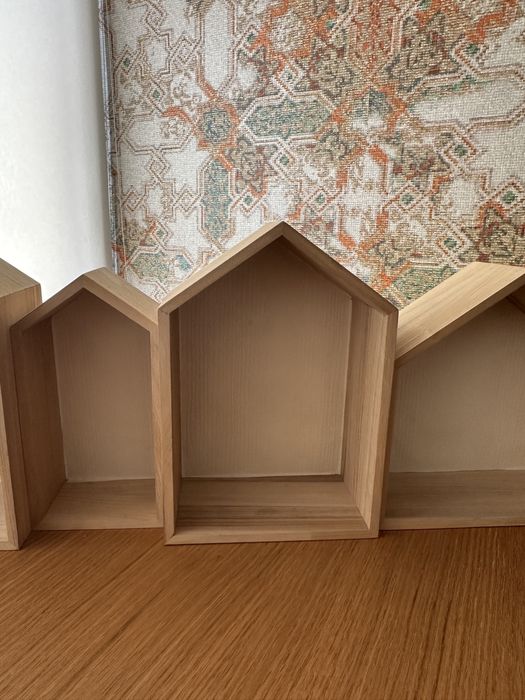 Prateleira de quarto de criança