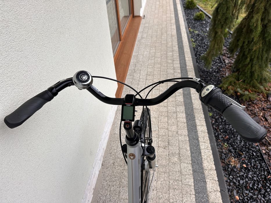 Rower GEPIDA - koła 28, alu, Nexus 7b, kontra, prądnica w kole, amor