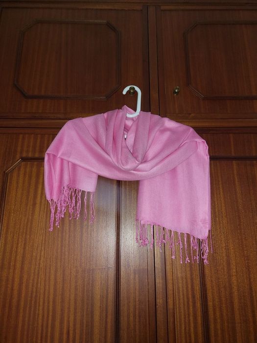 Pashmina de cor rosa