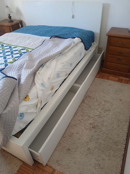 Cama com gavetas + colchão