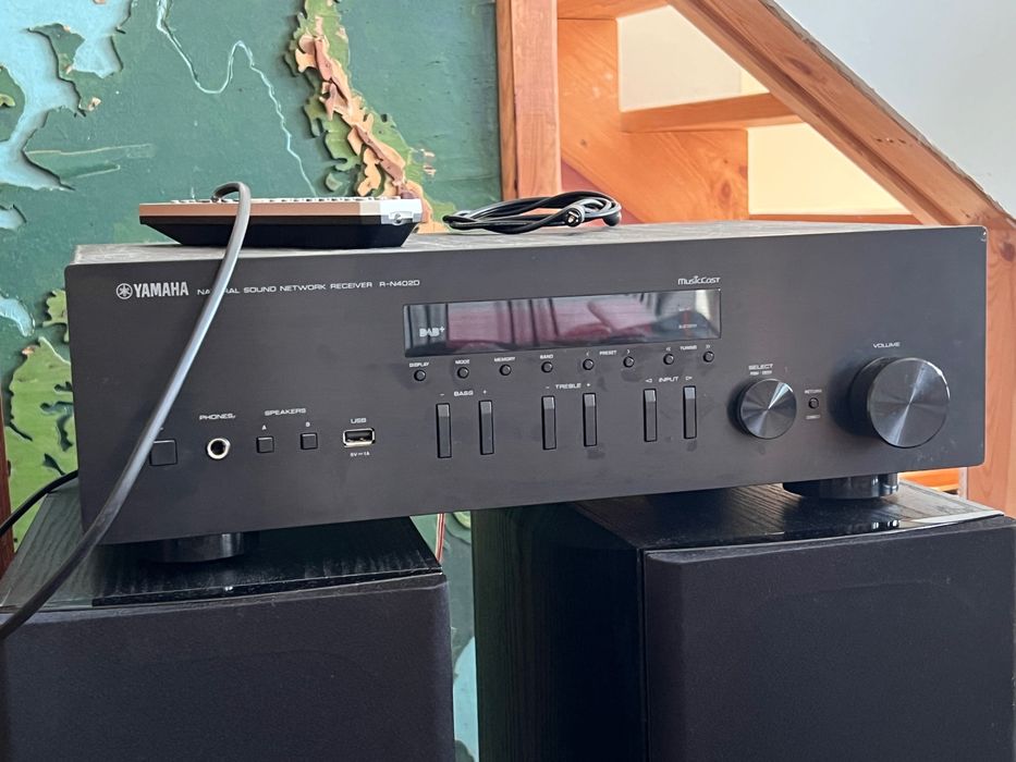 Amplituner r-n402d yamaha