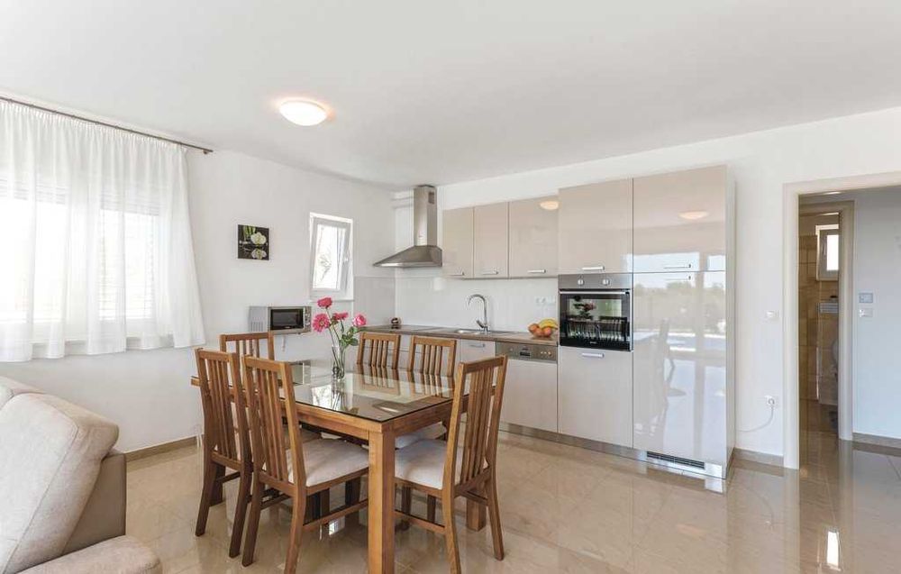 Wakacje 2026, Chorwacja, Rogoznica, dom dla 12 osób z basenem